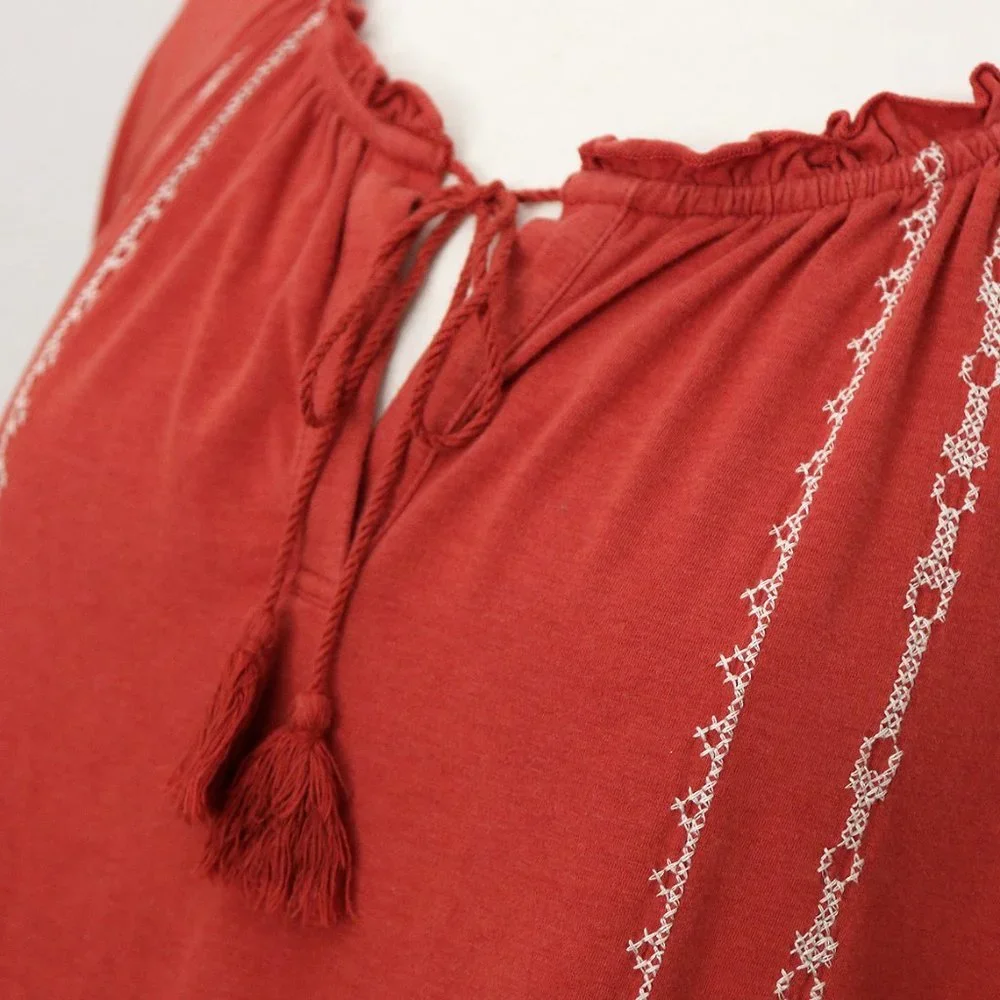 Garnet Hill Organic Cotton Tencel Blend Cross Stitch Embroidered Peasant Top M - Picture 3 of 14